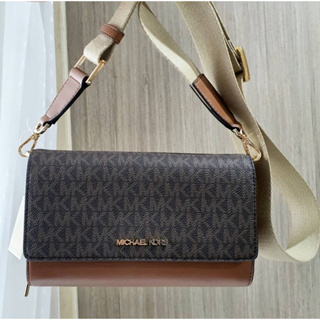 มีสองสี Michael Kors Jet Set Travel Multifunction Phone Crossbody Bag 35S2GTTC7B