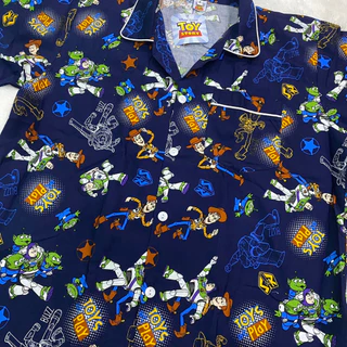 ToyStory ชุดนอนลายทอยสตอรี่ ชุดนอนเด็ก และ ชุดนอนผู้ใหญ่ พร้อมส่ง ลายวู้ดดี้ บัทไลท์เยียร์ ลิขสิทธิ์แท้ 100%