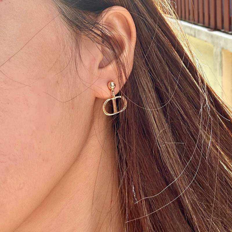 Amy earrings ต่างหูจี้ห้อยน่ารักมาก