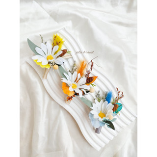 bridesmaid  ข้อมือดอกไม้ เข็มกลัดดอกไม้  ริบบิ้นผูกข้อมือ เพื่อนเจ้าสาว เพื่อนเจ้าบ่าว ดอกไม้แห้ง งานแต่ง