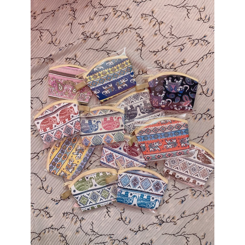 กระเป๋าใส่เหรียญ ถูกมาก 10 ชิ้น(ลายช้างไทยแบบโค้ง)โคตรถูก น่ารักมากกกก ♥️👛🎉
