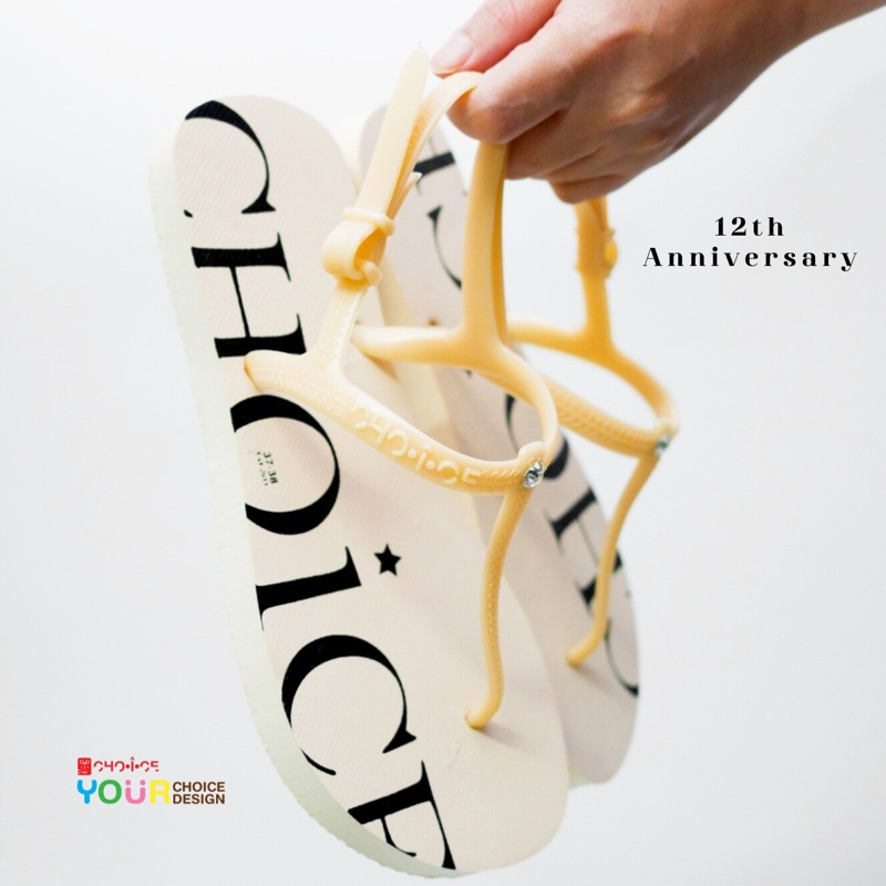 ฉลองครบรอบ 12 ปี รองเท้าแตะรัดส้น LOGO CHO-I-CE