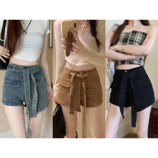 กางเกงขาสั้น ผ้ายืดเอวสูง แต่งสเกิ๊ตด้านหน้า พร้อมสายเชือก