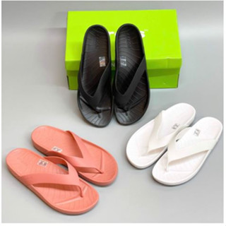 รุ่นใหม่ Crocs Sandals Splash Shine Flip รองเท้าแตะสวนผู้หญิง รองเท้าส้นแบน เบานิ่มใส่สบาย