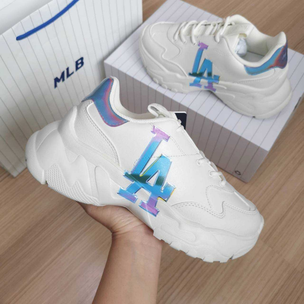 <พร้อมส่ง>MLB Bigball Chunky A Metal logo LA รองเท้าสีขาว โลโก้สกรีน LA ฟ้า  รองเท้าสีดำ logo NY เขี