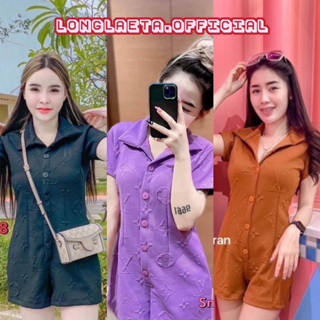jumpsuit จั้มสูทขาสั้น แต่งคอปกกระดุมหน้า ผ้าพิมพ์นูนลายตัวอักษร LV งานตามหา