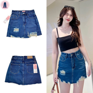 Jsara jeans กระโปรงยีนส์สั้นเอวสูงสีฟอกเข้มมีกางเกงซับในแต่งขาด #21339 jeansdede