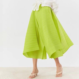 Lolita Pleated Pant กางเกงพลีทพรีเมี่ยมสีมะนาว