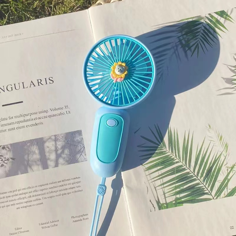 มาใหม่!!พัดลมมือถือ ลายการ์ตูน อันเล็กพกพาสงบ ชาร์จ USB สีสวยน่ารัก portable fan - รูปที่ 6