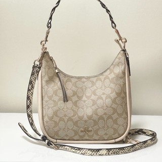 🔥 NEW COACH  JULES HOBO IN SIGNATURE CANVAS สี IM/LIGHT KHAKI/IVORY MULTI