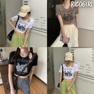 【RicoGirl】 *พร้อมส่ง*  เสื้อครอป เว้าไหล่ สกรีนลาย#61151 เสื้อ เสื้อยืด เสื้อครอป เสื้อผู้หญิง เสื้อแฟชั่น เสื้อผ้า