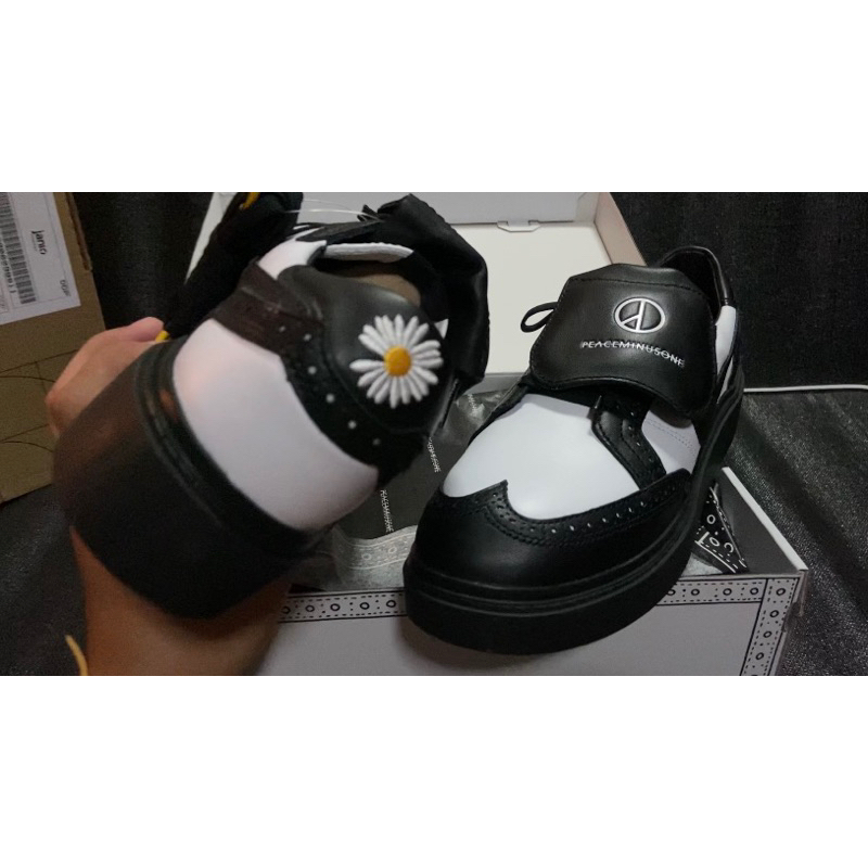 Nike Kwondo 1 G-Dragon x Peaceminusone Panda รองเท้า