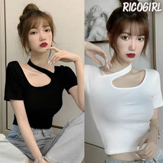 【RicoGirl】 *พร้อมส่ง*  เสื้อยืดแขนสั้นแต่งสายผาดคอ #169 เสื้อ เสื้อยืด เสื้อครอป Y2K เสื้อผู้หญิง เสื้อ เสื้อผ้า