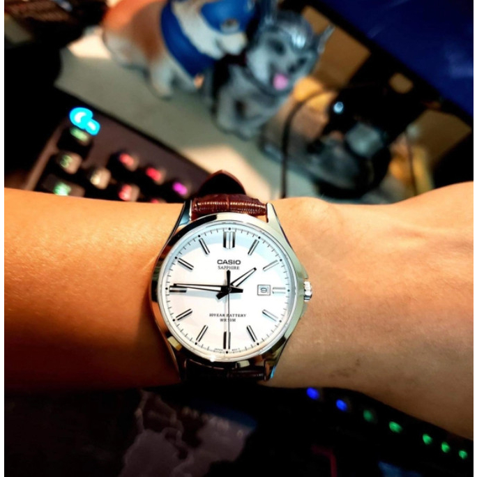 Casio Sapphire สายหนังน้ำตาล  กับ Casio MTS-100L-7A กระจกแซฟไฟร์ อุปกรณ์ครบทุกอย่างพร้อมใบรับประกัน CMG