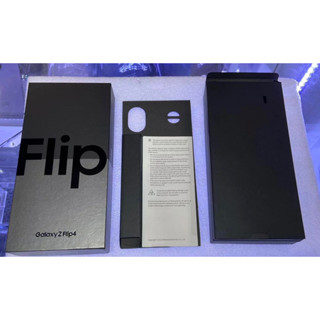 กล่องSamsung Z flip 4