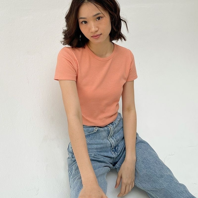 ketch apparels​ เสื้อครอปสีแซลมอน​ size.m​