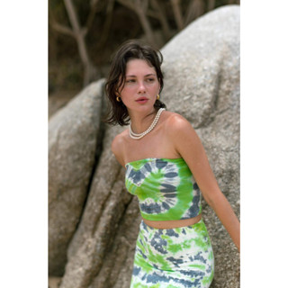 BAY BREEZE SET เสื้อเกาะอกและกระโปรงยาว