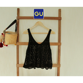 GU x L  งานถัก สีดำทรงกล้าม อก 34-38 ยาว 19 • Code : 436(4)