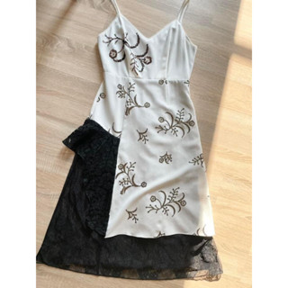 เดรสกระโปรง Kloset eur40