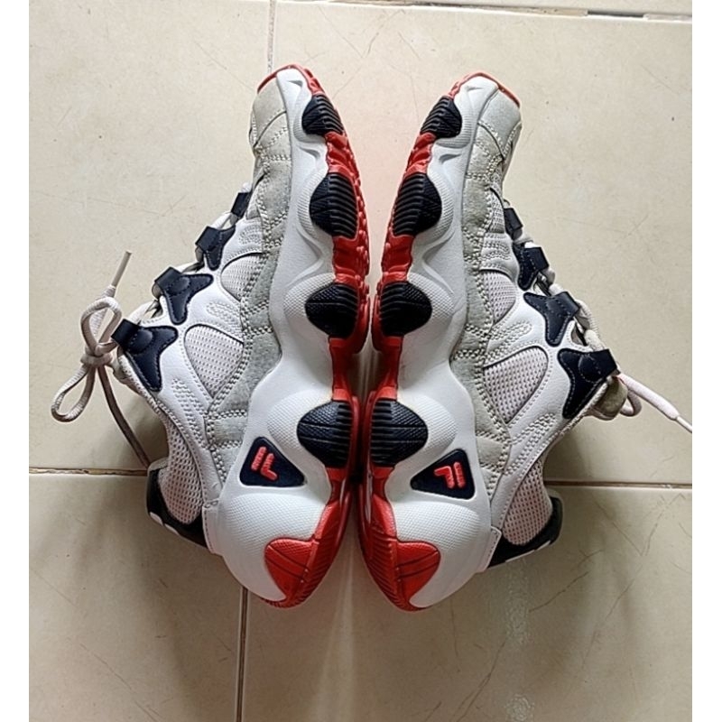 Fila รองเท้าผ้าใบ 💯%👟