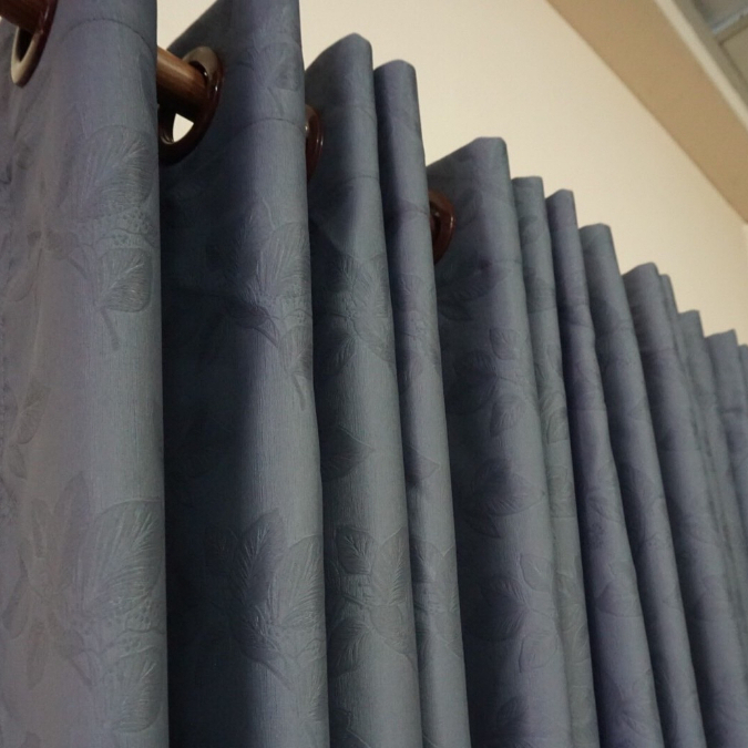 ผ้าม่านสีเทาลายใบไม้ใหญ่ กั้นห้องกั้นแอร์ Blackout ม่านประตู,หน้าต่าง Polyester100% ผ้าเกรดพรีเมี่ยม ราคา ถูกที่สุด ดีลบีเคเค แกลเลอรีภาพที่ 4