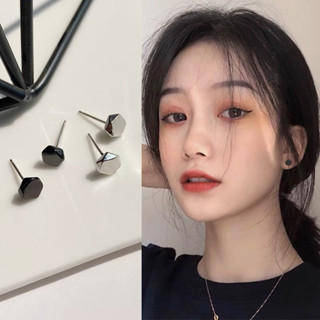 Jewelry Bling ต่างหูพร้อมส่ง ได้ 2 คู่ในเซ็ต สายเท่ๆ แต่งตัวสบายๆ ต้องมีติดไว้ แพ้ง่ายใส่ได้