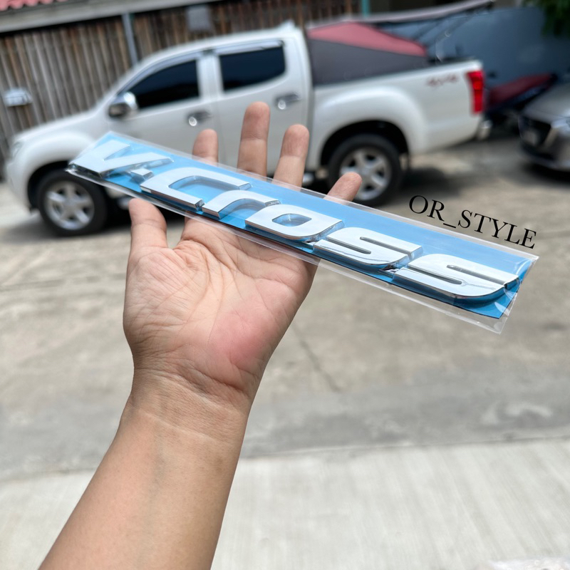 โลโก้ V-CROSS D-MAX 2012-2019 ขนาด 26x2.7cm ซ้ายขวาใช้เหมือนกัน