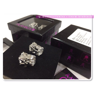 Playboy stud earring ต่างหู Playboy สวยมากๆ คะ สินค้าใหม่ ของแท้ จาก Shop คะ