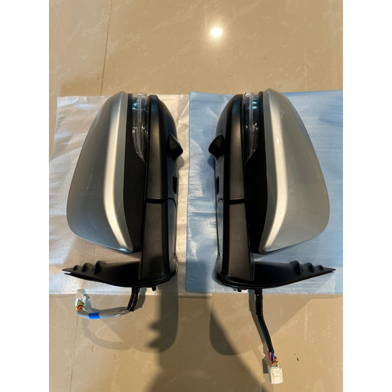 กระจกมองข้างรถยนต์TOYOTA FORTUNER LEGENDER (ของแท้💯%) มือ2️⃣ มี2รุ่น 1.รุ่นมีกล้องมีBSM 2.รุ่นมีกล้อ