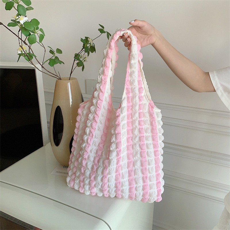 xspeedfashion(X1814) กระเป๋าผ้าย่น ทรงนิ่ม ผ้ายับ สุดน่ารักแนวเกาหลี