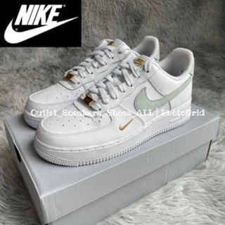 รองเท้า Nike Air Force 1 07 Essential Low Mini Swoosh Sneakers แท้💯 ใส่ได้ทั้ง ชาย หญิง ส่งฟรี