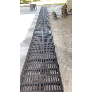 LittleTree สแลทพลาสติก รุ่นใหม่ 30x100x5 ซม. แผ่นปูพื้นกันลื่น แผ่นรองกรงสัตว์ ระบายน้ำดี รับน้ำหนักสูงสุด 300 กก.