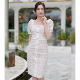 🧸Guipure Lace Dressเดรสลูกไม้ แขนตุ๊กตา มีซิปซ่อนและซับในเต็มตัว เรียบหรูดูมีคลาสค่ะ งานเป๊ะ ตรงปก อกเสริมฟองน้ำ