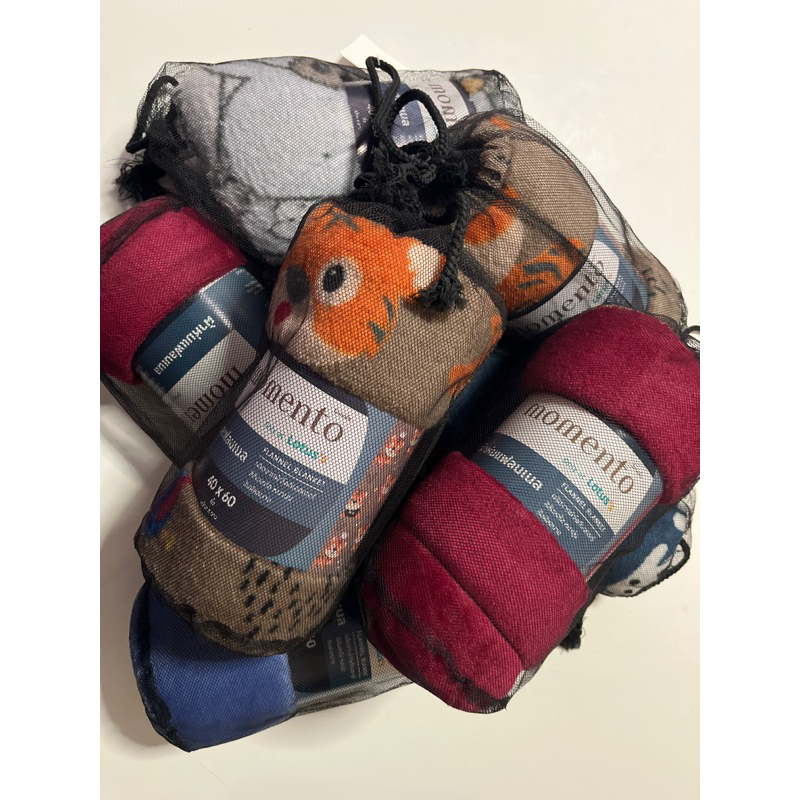 โมเมนโตผ้าห่มคละลาย40X60นิ้ว MOMENTO