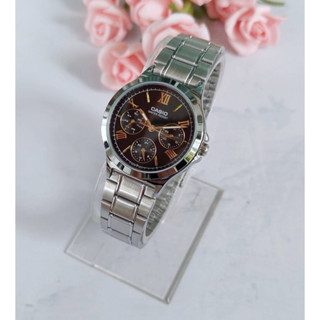 นาฬิกาCasio แท้ รุ่น LTP-V300D-1A2 นาฬิกาข้อมือผู้หญิง สายแสตนเลส หน้าปัดดำ - ของแท้ 100% รับประกัน 1 ปีเต็ม