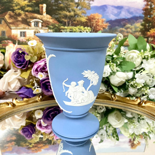 Wedgwood Jasperware Pale Blue Vase แจกันทรงสูง