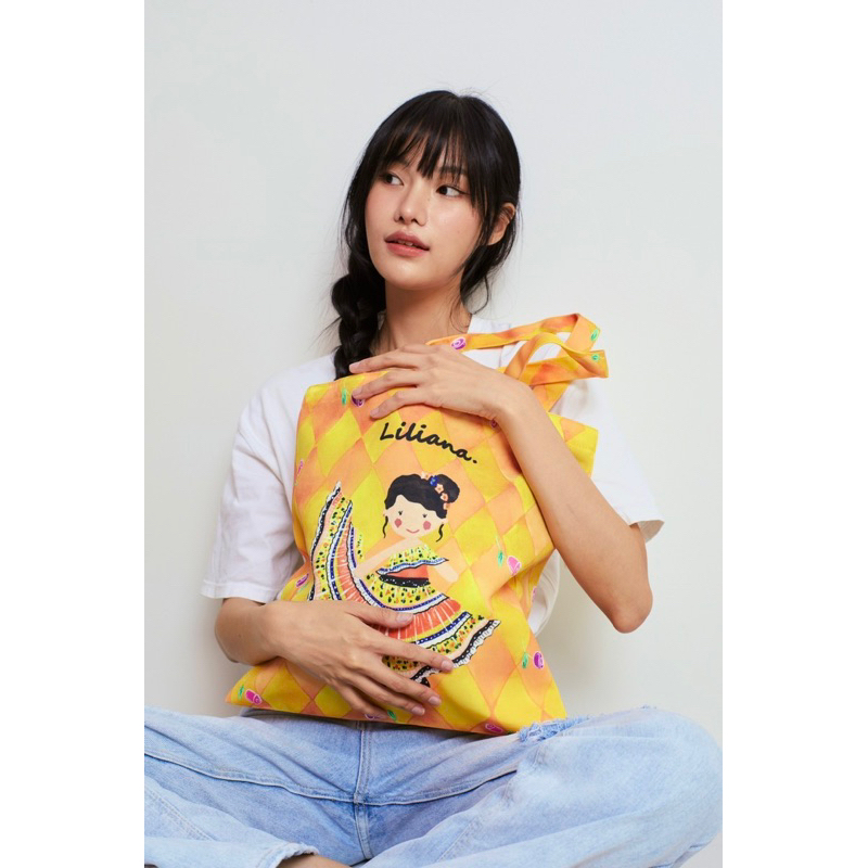 กระเป๋าผ้าแคนวาส รุ่น liliana (พร้อมส่ง)