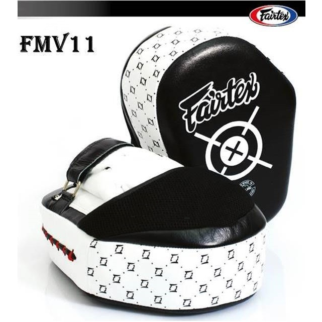 Fairtex focus mitts FMV11 Ultimate Aero Black-White for Training MMA K1 เป้ามือแฟร์แท็กซ์ สีดำ - ขาว สำหรับเทรนเนอร์