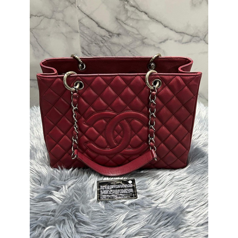 CHANEL GST RED CAVIAR HORO 12 used