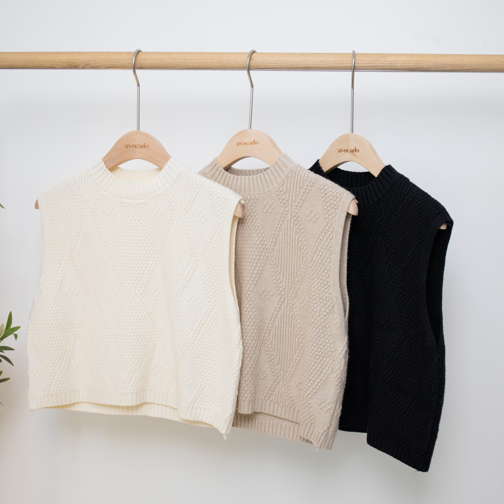 avocado Care cream knit topเสื้อครอปไหมพรมอีกหนึ่งรุ่นที่เข้ากี่รอบก็ ...