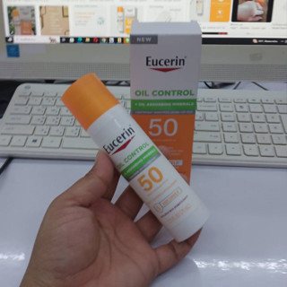 กันแดดคุมมัน ลดการเกิดสิว Eucerin Oil Control SPF 50 Face Sunscreen Lotion with Oil Absorbing Minerals 75ml