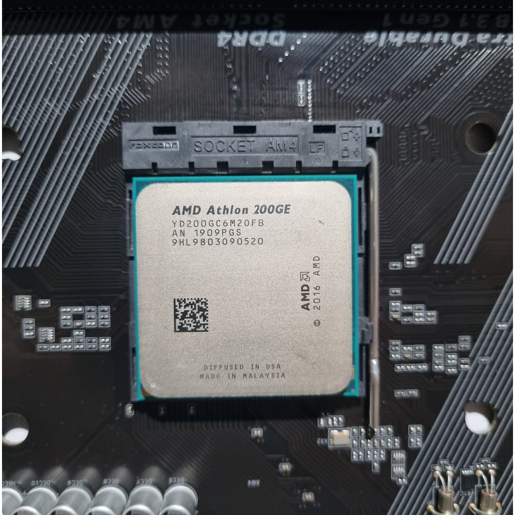 CPU AMD Athlon  200GE  2C/4T (AM4) สินค้ามือ2 ใช้งานปกติ (มีแต่ตัวซีพียูกับพัดลม) ประกันใจ 10 วัน