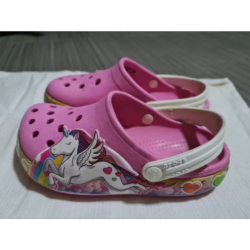 รองเท้าcrocsแท้ของเด็ก