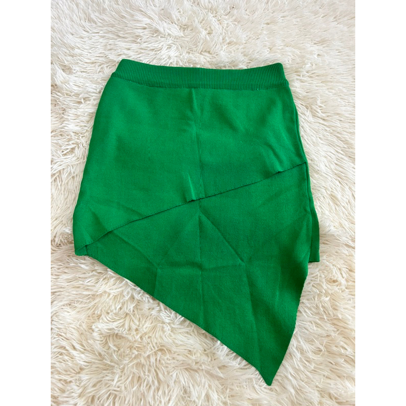 กระโปรงสั้น Promthong