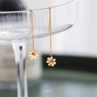 ต่างหูดอกเดซี่ Mini daisy earrings