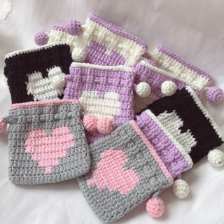 Mini heart bag 💖 - กระเป๋าไหมพรมถักใบจิ๋ว ใส่แอพอด หูฟัง งานแฮนเมด