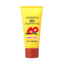 ครีมทามือ Kurobara Honpo Japanese Tsubaki Camellia Oil Hand Cream 35g 【Made in Japan