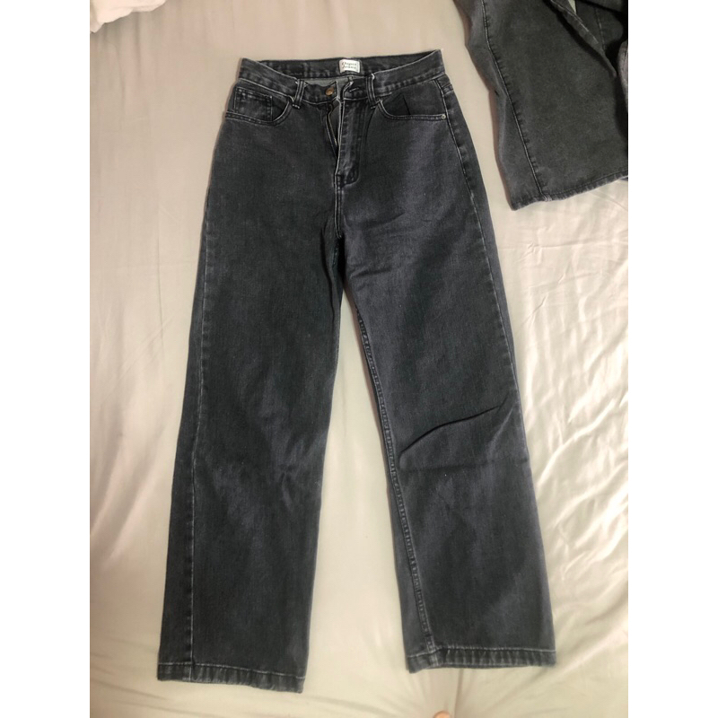 ส่งต่อ ยีนส์ oops jeans size L (เทียบ M ได้เลยค่ะ)