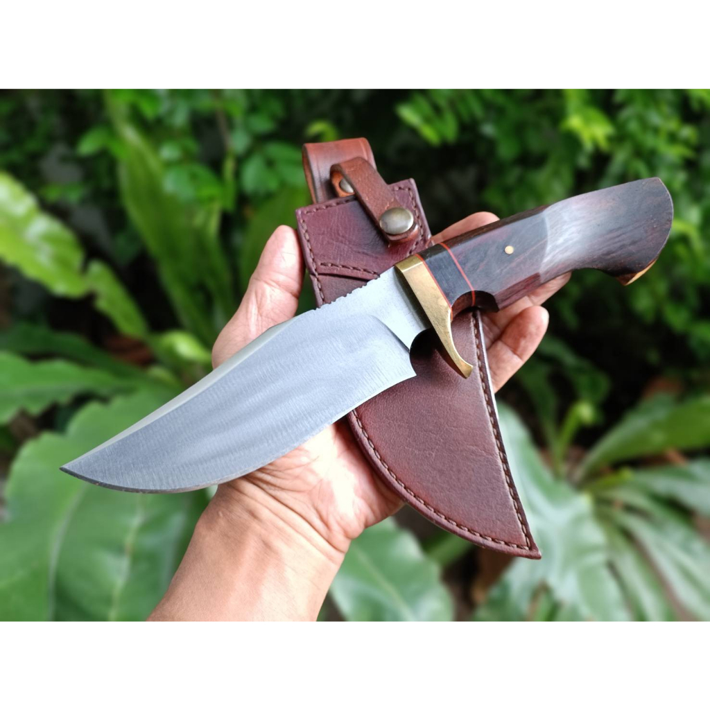 มีดโบวี่ Bowie knife โบวี่ มีดแคมป์ มีดเดินป่า ใบ 6” ตีร้อนชุบแข็ง ด้ามไม้พยูง กั่นทองเหลือง ซองหนัง