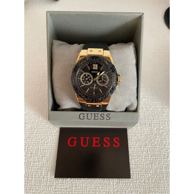 นาฬิกาข้อมือผู้หญิง  GUESS